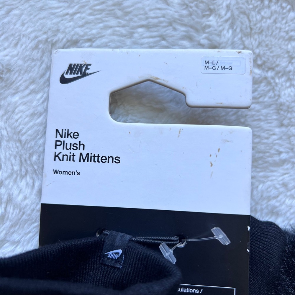Nike Plush Knit Mittens Black White Faux Fur Swoosh Logo M/L N.100.8868.010.ML - Picture 4 of 6